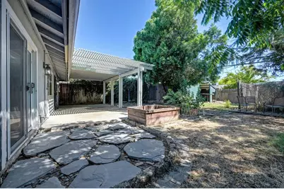 7023 Larchmont Drive, North Highlands, CA 95660 - Photo 41