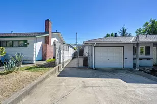 7023 Larchmont Dr, North Highlands, CA 95660 - Photo 5