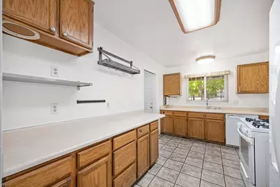 7023 Larchmont Drive, North Highlands, CA 95660 - Photo 19