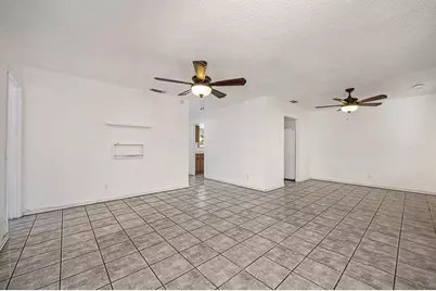 7023 Larchmont Drive, North Highlands, CA 95660 - Photo 15