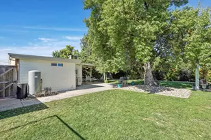4921 E Hogan Ln, Lodi, CA 95240 - Photo 31