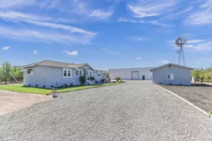 17569 Campbell Ave, Escalon, CA 95320 - Photo 1