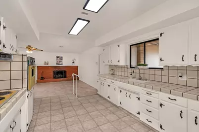 163 N Santa Rosa Street, Los Banos, CA 93635 - Photo 11