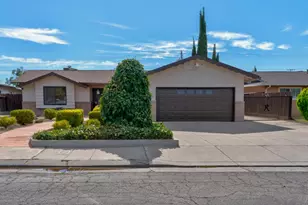 163 N Santa Rosa St, Los Banos, CA 93635 - Photo 1