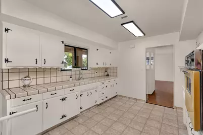 163 N Santa Rosa Street, Los Banos, CA 93635 - Photo 13