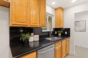 3908 Westporter Dr, Sacramento, CA 95826 - Photo 11