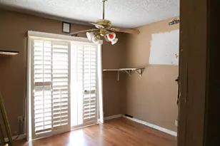 1361 Longshore Ct, Sacramento, CA 95838 - Photo 17