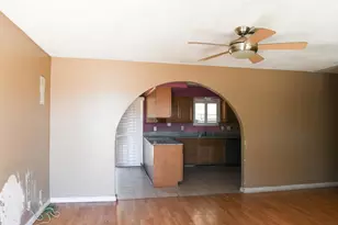 1361 Longshore Ct, Sacramento, CA 95838 - Photo 9