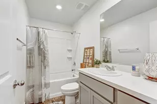 5072 Molino Cir, Roseville, CA 95747 - Photo 21