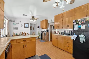 746 Miller Ln, Los Banos, CA 93635 - Photo 13