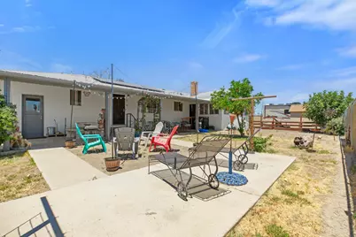 746 Miller Lane, Los Banos, CA 93635 - Photo 33