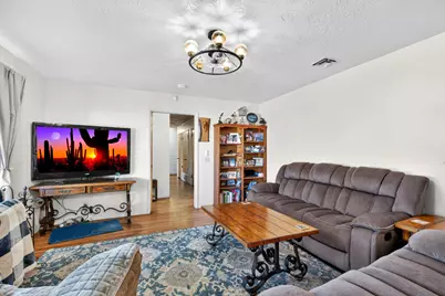 746 Miller Lane, Los Banos, CA 93635 - Photo 9