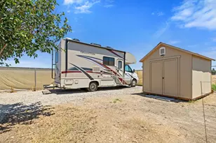 746 Miller Ln, Los Banos, CA 93635 - Photo 35
