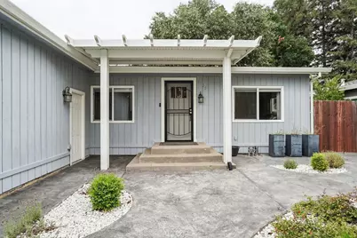 9105 Jonell Court, Elk Grove, CA 95624 - Photo 3