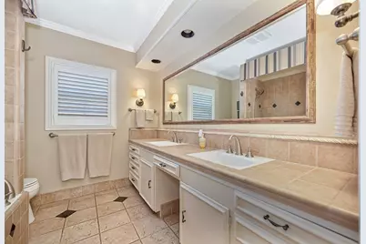 751 San Ramon Way, Sacramento, CA 95864 - Photo 37