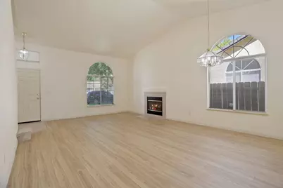 5451 Governor Circle, Stockton, CA 95210 - Photo 5