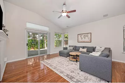 111 Larkin Circle, Folsom, CA 95630 - Photo 11