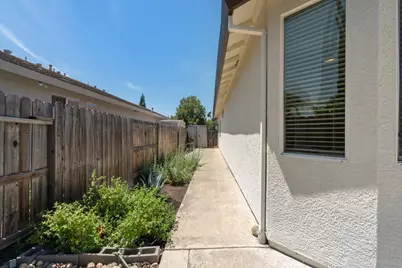 10857 Bellone Way, Rancho Cordova, CA 95670 - Photo 35
