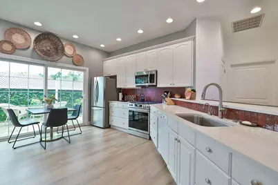 7598 Sunmore Lane, Sacramento, CA 95828 - Photo 3