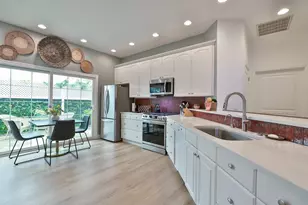 7598 Sunmore Ln, Sacramento, CA 95828 - Photo 3
