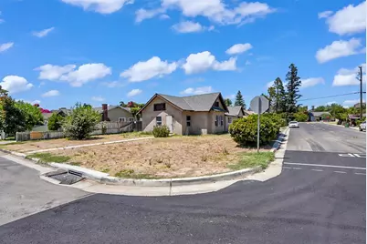 501 Flower Street, Turlock, CA 95380 - Photo 7