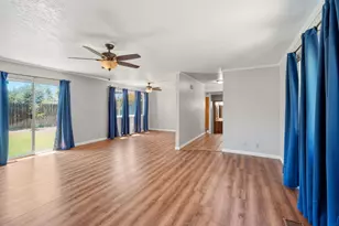 210 Laurel Ct, Ripon, CA 95366 - Photo 3
