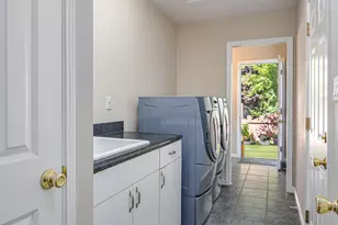5220 Glancy Dr, Carmichael, CA 95608 - Photo 17