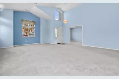 8583 Almond Bluff Court, Orangevale, CA 95662 - Photo 9