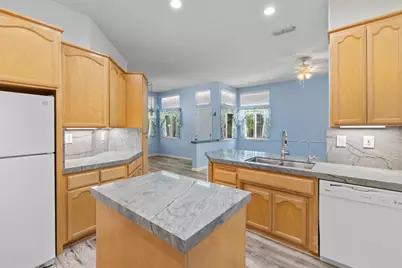 8583 Almond Bluff Court, Orangevale, CA 95662 - Photo 17