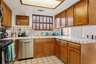 1077 Rivara Rd, Stockton, CA 95207 - Photo 11