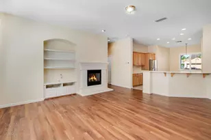 2713 Robinson Creek Ln, Elk Grove, CA 95758 - Photo 9
