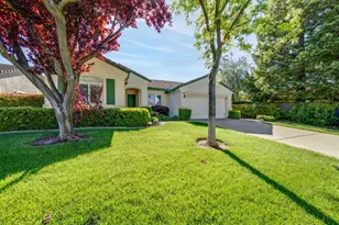 2713 Robinson Creek Ln, Elk Grove, CA 95758 - Photo 3