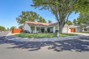 9081 Meadowdale Way, Elk Grove, CA 95624 - Photo 3