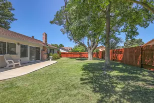 9081 Meadowdale Way, Elk Grove, CA 95624 - Photo 35