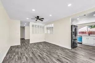 9081 Meadowdale Way, Elk Grove, CA 95624 - Photo 11