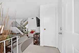 4221 Brookfield Dr, Sacramento, CA 95823 - Photo 5