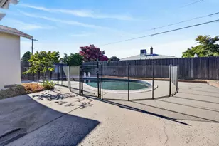 2441 39th Ave, Sacramento, CA 95822 - Photo 39