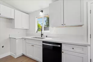 6436 Craighurst Dr, North Highlands, CA 95660 - Photo 5