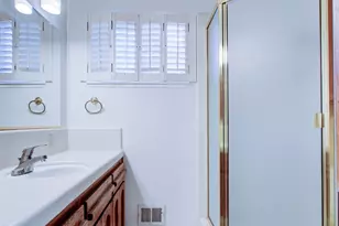 2212 Mauna Loa Dr, Ceres, CA 95307 - Photo 3
