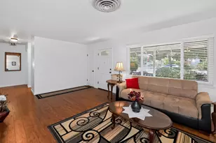 2 W Marshall Ave, Woodland, CA 95695 - Photo 9