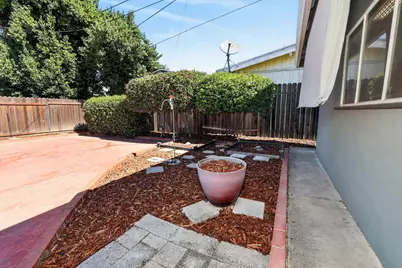 2 W Marshall Avenue, Woodland, CA 95695 - Photo 33
