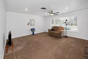 2 W Marshall Ave, Woodland, CA 95695 - Photo 21