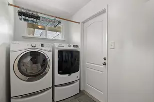 9713 Thornton Rd, Stockton, CA 95209 - Photo 23