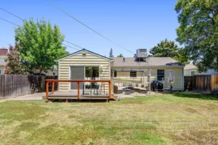 2340 24th Ave, Sacramento, CA 95822 - Photo 37