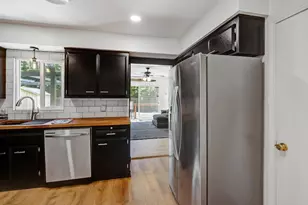 2340 24th Ave, Sacramento, CA 95822 - Photo 19