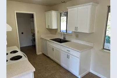 525 Downing, Empire, CA 95319 - Photo 7