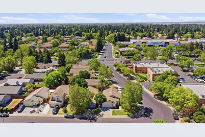 5200 Laguna Crest Way, Elk Grove, CA 95758 - Photo 27