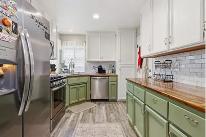 5200 Laguna Crest Way, Elk Grove, CA 95758 - Photo 11