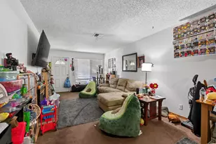 6329 Shiloh Way, Sacramento, CA 95841 - Photo 15