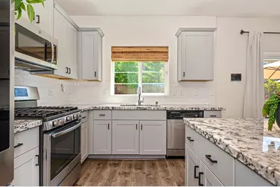4024 Fairgrove Lane, Roseville, CA 95747 - Photo 9